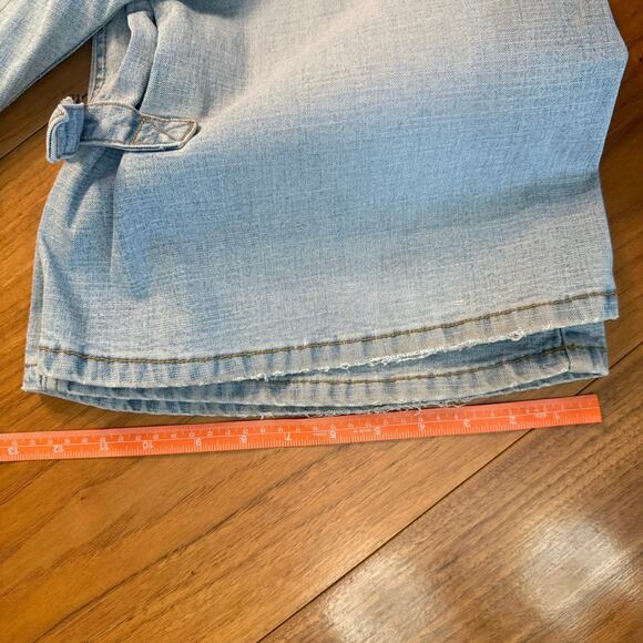 Vintage 90s Y2K Mudd Jeans Size 9 Low Rise Flare Bell Brass Buckle Light Wash - Picture 15 of 15